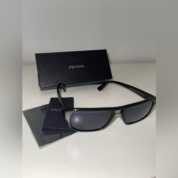 PRADA UNISEX sunglasses- with original box and packaging - Picture 2 of 8